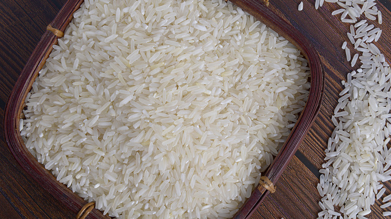 切れなくなった包丁を復活させるのに必要なのは本当に米だけなのでしょうか？