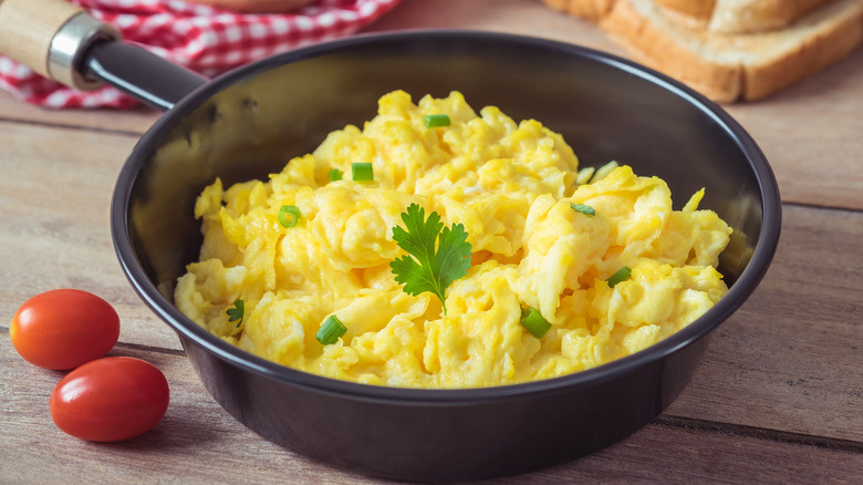 Alton Brown's Secret ingredientas puriai kiaušinienei – išskirtinis