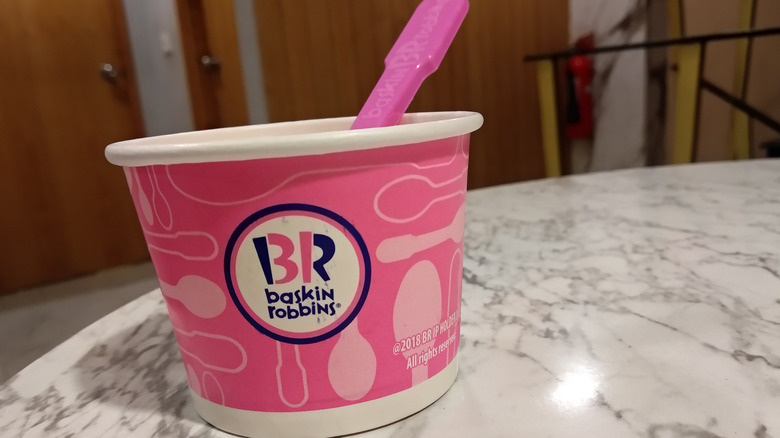  Baskin-Robbins ledų puodelis