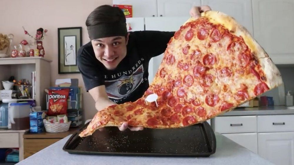 Matt Stonie pizza