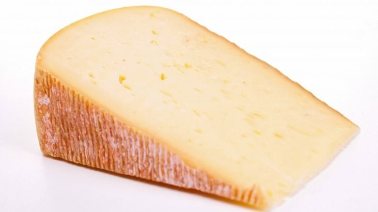 マカロニアンドチーズ用グリュイエール