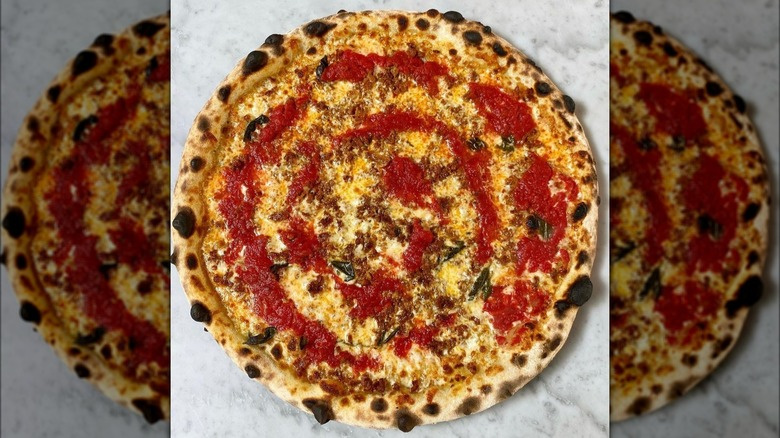   F&F ブルックリンのピザ