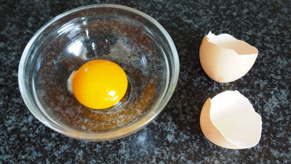 バッファローワイルドウィングスのコピーキャットレシピに卵はありますか