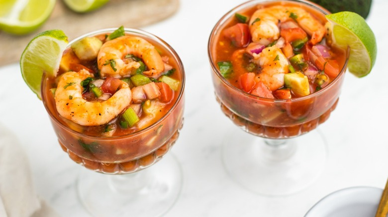   cocktail de crevettes d'inspiration mexicaine