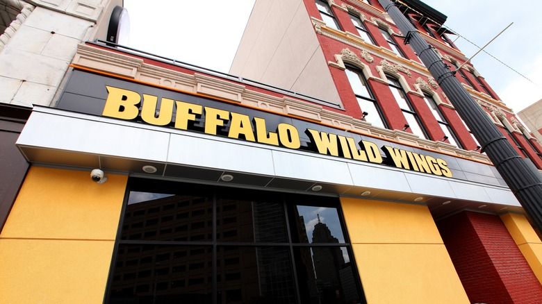возможности для развития в Buffalo Wild Wings